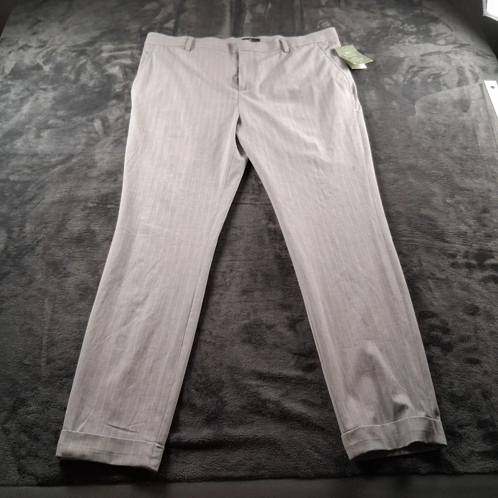 NWT H&M Skinny Fit Dress Pants Mens 36 Grey Pinstripe Cuffed Trousers